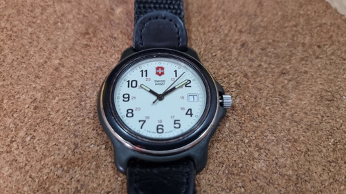 Reloj Swiss Army, Suizo Original, Con Caja Y Manual
