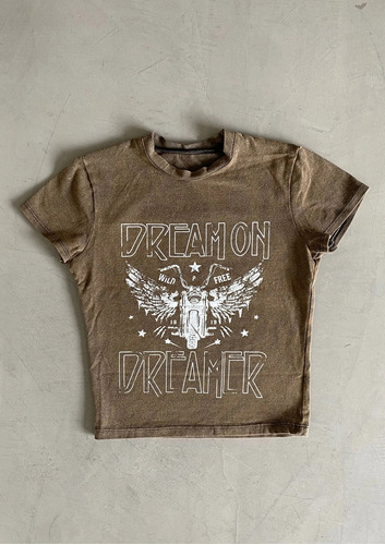 Remera Baby Tee Washed Lavada Dream On Dreamer Banda