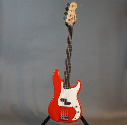 Bajo Fender Squier Precisión Bass 4 C Impecable No Jazzbass