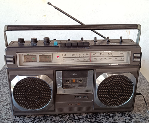 Radio Portátil Aiko Atpr-420 Funciona Normalmente Raridade