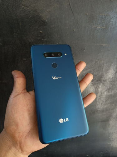 LG V40