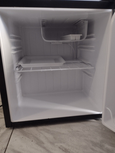 Frigobar Refrigerador Atvio Bc-46su
