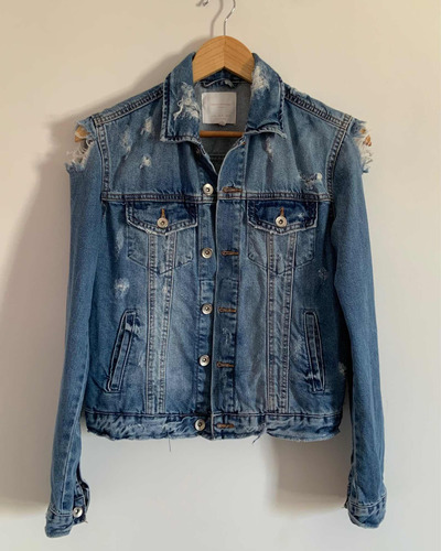 Zara. Divina Campera Jean Destroyed. Talle S #vec18