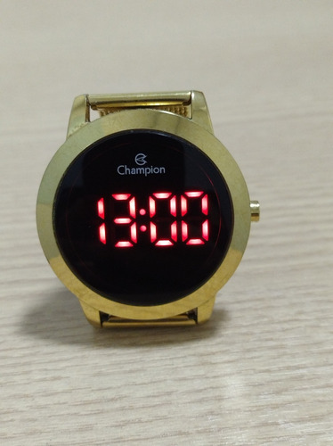 Relógio Champion Dourado