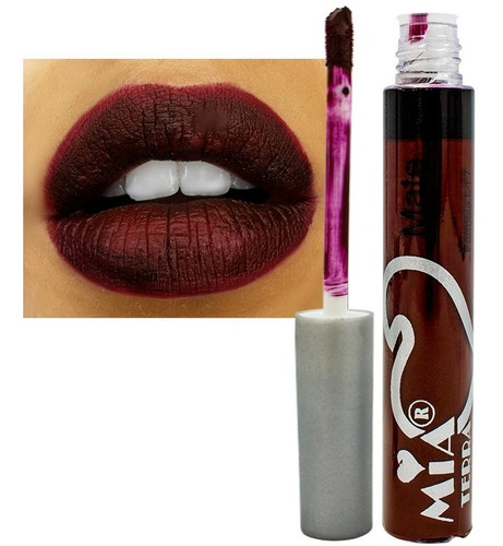 Labial Indeleble Acabado Mate Color Blackberry