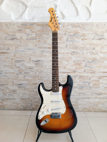 Guitarra Eléctrica Storm *zurda* Stratocaster Sunburst Usada