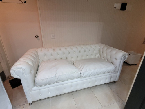 Sillón Chester Cuerina Blanco (tiene Detalles)