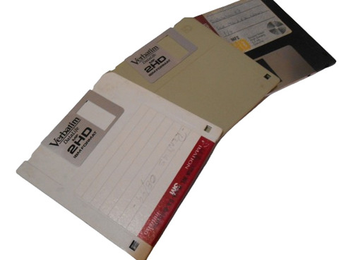 Diskette 3.5 1,44 Mb Floppy Nuevos Cajas Cerrada De 10 2hd
