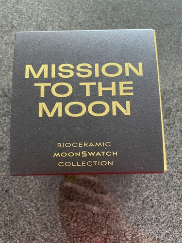 Moonswatch Swatch Moon Gold Edition