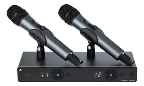 Microfone Duplo Sennheiser Xsw 1-825-dual S/ Fio Interface