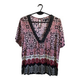 Blusa Estampada Con Puntilla Escote En  V  - Talle  L  