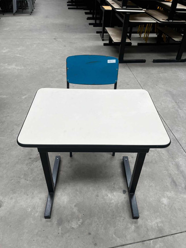 Carteiras Escolares / Mesa E Cadeira Soment Retirar No Local