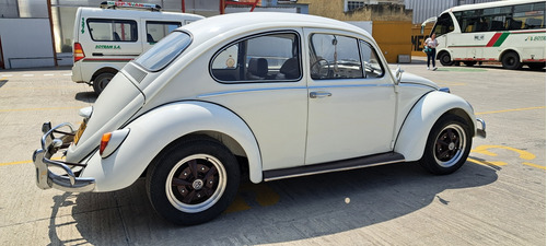 Volkswagen Escarabajo Sedan 1.6