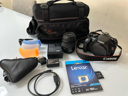 Canon Eos Rebel T5 + Lente 35-80mm + Extras