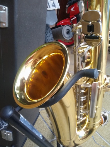 Saxofone Alto Yamaha Yas-100. Versão Cem Anos Da Yamaha. 