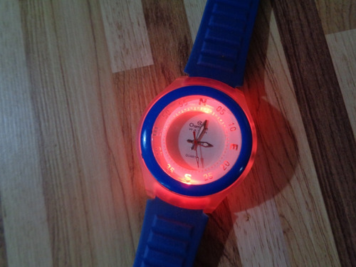 Relógio Champion Watch Quartz Antigo Com Iluminação!