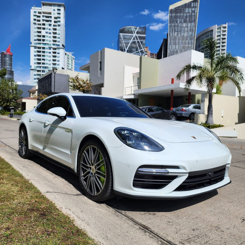 Porsche Panamera Turbo S Hybrid