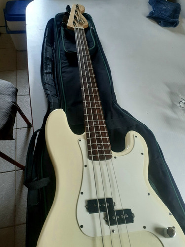 Vendo Bajo Squier Presicion 