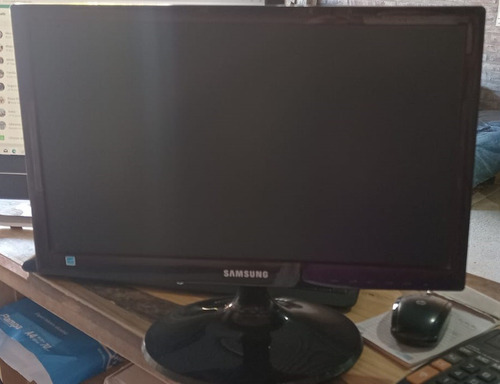 Monitor Samsung  19  Con Fuente. Anda Perfecto