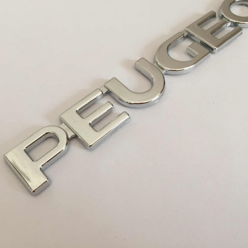 Emblema Trasero Letras Peugeot 19.5cm X 2.5cm Foto 2