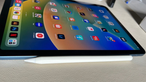 Apple iPad Air (5ª Geração) 10.9  Wi-fi 64 Gb Chip M1 - Azul