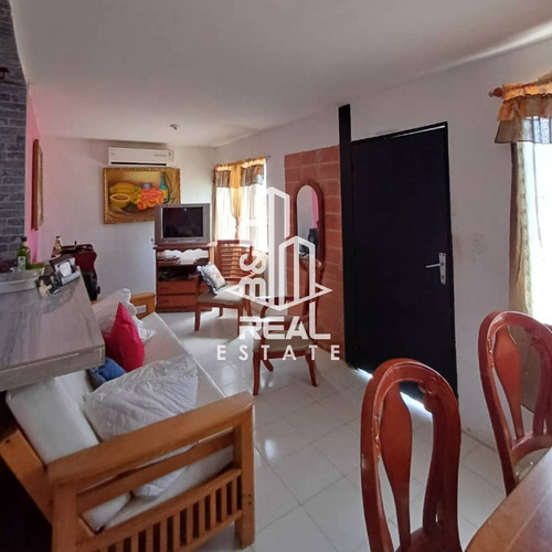 En Venta Town House En La Urbanización Ciudad Miranda, Tercera Etapa, Charallave - Imagen 2
