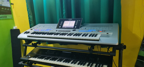 Yamaha Tyros 4 Seminovo Completo 