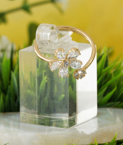 Anillo Compromiso Oro 24k Ajustable Flor Blanca Elegante    