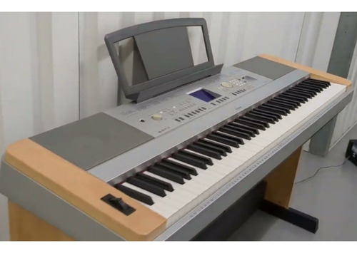 Teclado Piano Yamaha Dgx-640