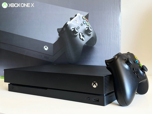 Microsoft Xbox One X 1tb + Cabo Para Controle