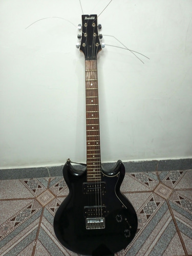 Vendo Guitarra Elétrica Ibanez  Semi Nova - Gio 