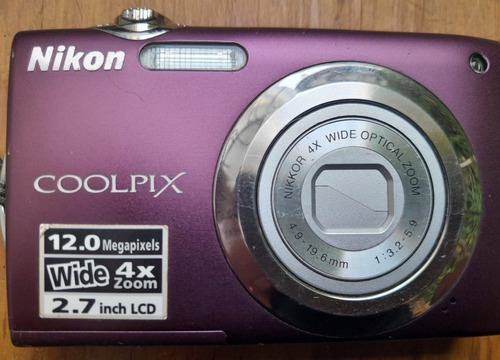 Camara Nikon Coolpix S3000