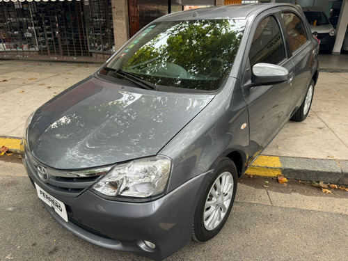 Toyota Etios Xls 1.5 Año 2014 Unica Mano Al Dia Permuto 