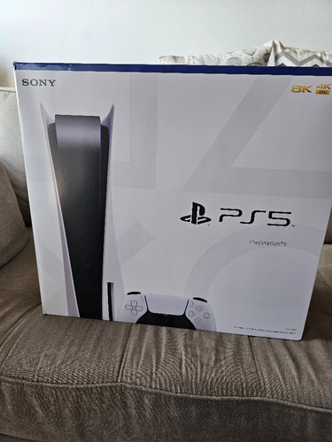 Sony Playstation 5 Menos De 2 Horas De Uso. Esta Nueva!