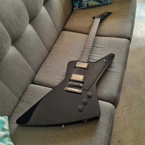 Guitarra EpiPhone Explorer 