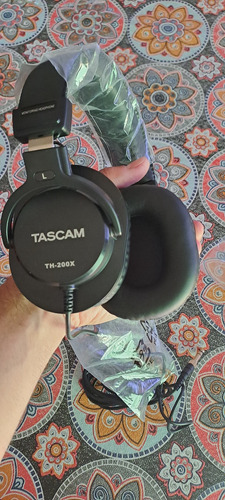 Tascam Th-200x Auricular De Estudio