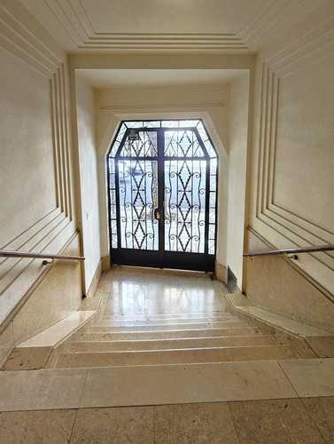 Edificio Art Deco - Lindísimo Semipiso C/ Balcón A Calle Luis Agote - Muy Luminoso! - Imagen 4
