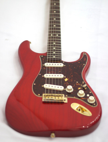 Fender Stratocaster Mex Deluxe Red Gold 2015