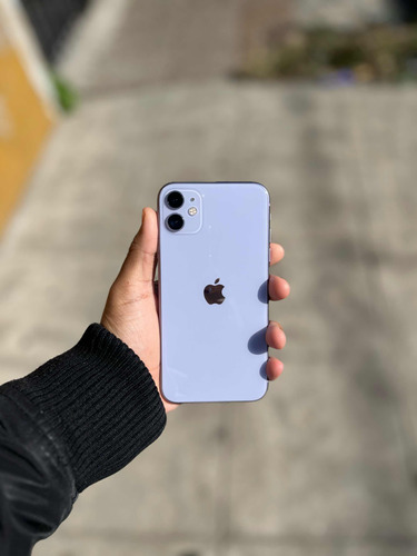 iPhone 11 128gb Y 79% Condición De Batería Color Lila