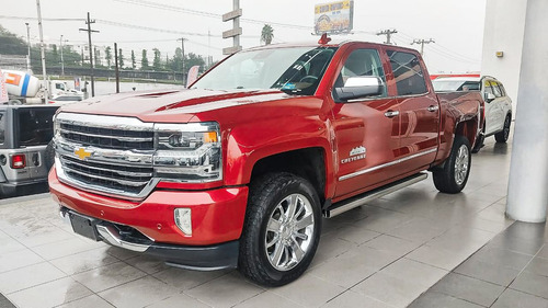 Chevrolet Cheyenne 2018