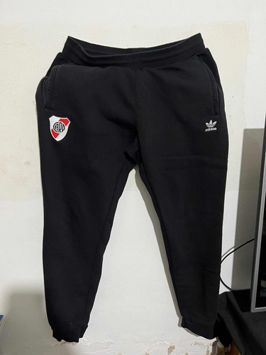 Pantalón adidas River Plate Talle L