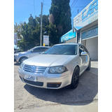 Volkswagen Bora 1.8t Año 2010 - Arcars