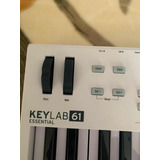 Arturia Keylab 61 Essential Na Caixa