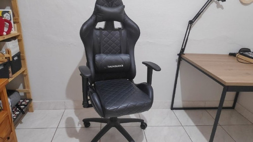 Cadeira Gamer Profissional Tgc12 Preta Thunderx3