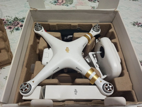 Drone Dji Phantom 3 Se Com Câmera C4k Branco 1 Bateria