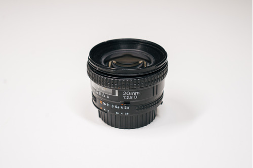 Lente Nikon Af Nikkor 20mm F/2.8d