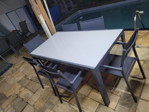 Mesa 6 Cadeiras Lyra Vidro Quadrada 160cm.