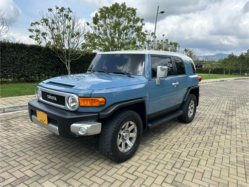 Toyota Fj Cruiser 4.0 40v6 4x4 2023