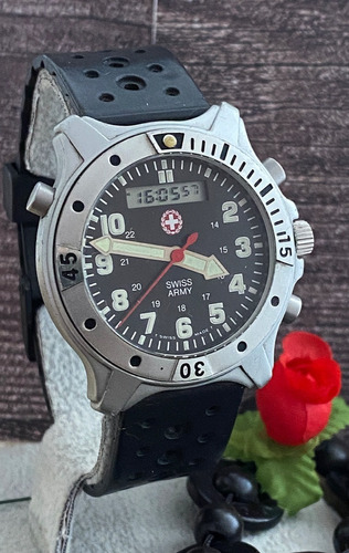 Relógio Militar Swiss Army Victorinox Grandão Com Pulseira.