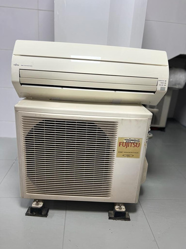 Ar Condicionado Split 9000 Btu Quente/frio Inverter Fujitsu 